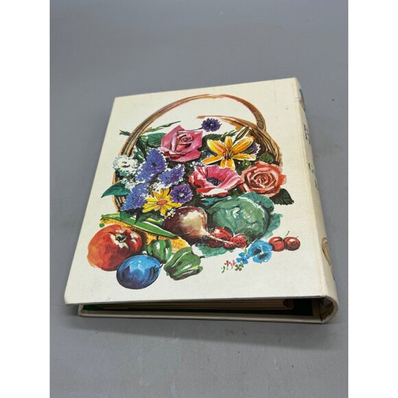 Better Homes & Gardens New Garden Book Roses Trees Lawns Shrubs Hardcover READ - Picture 3 of 6